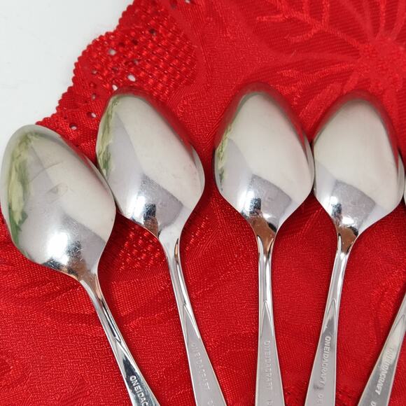 8X Tsp Oneida Oneidacraft Deluxe Stainless Wintersong Teaspoons - Picture 9 of 12